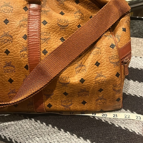 MCM large leather duffle travel bag - Picture 11 of 17